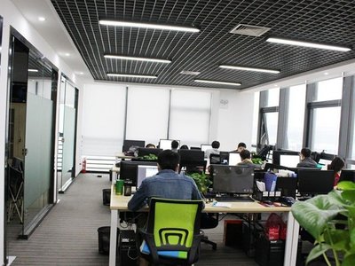 策正簽約廣東鴻數科技VI設計項目，助力計算機信息技術咨詢服務品牌升級